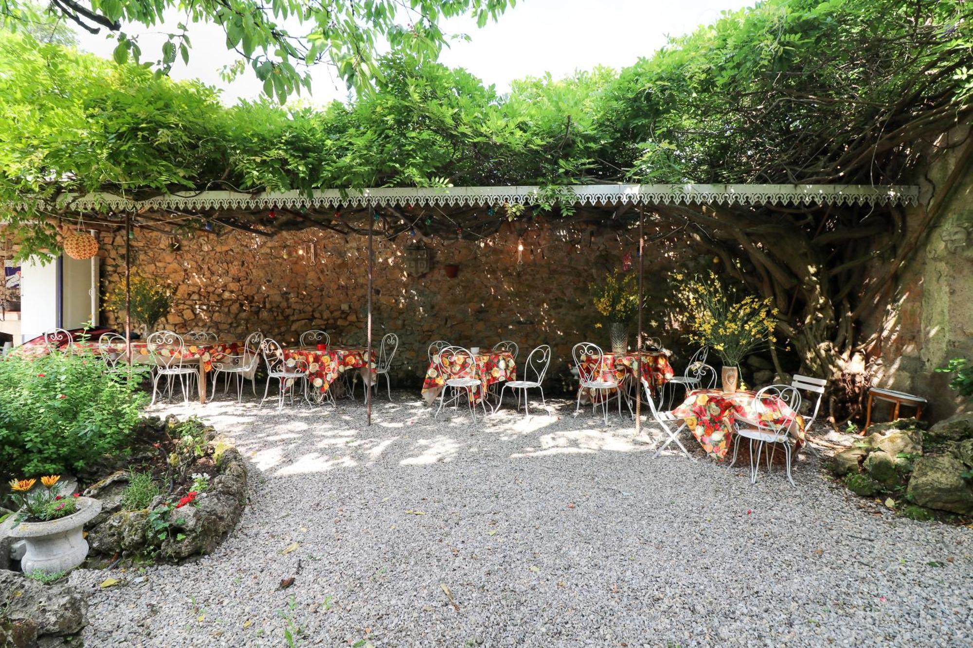 La Roseraie Lodeve Exterior photo
